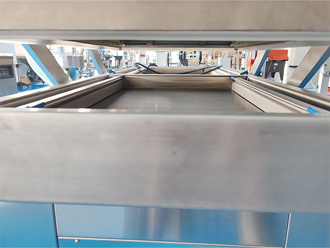 ���ʳƷ��װ��е